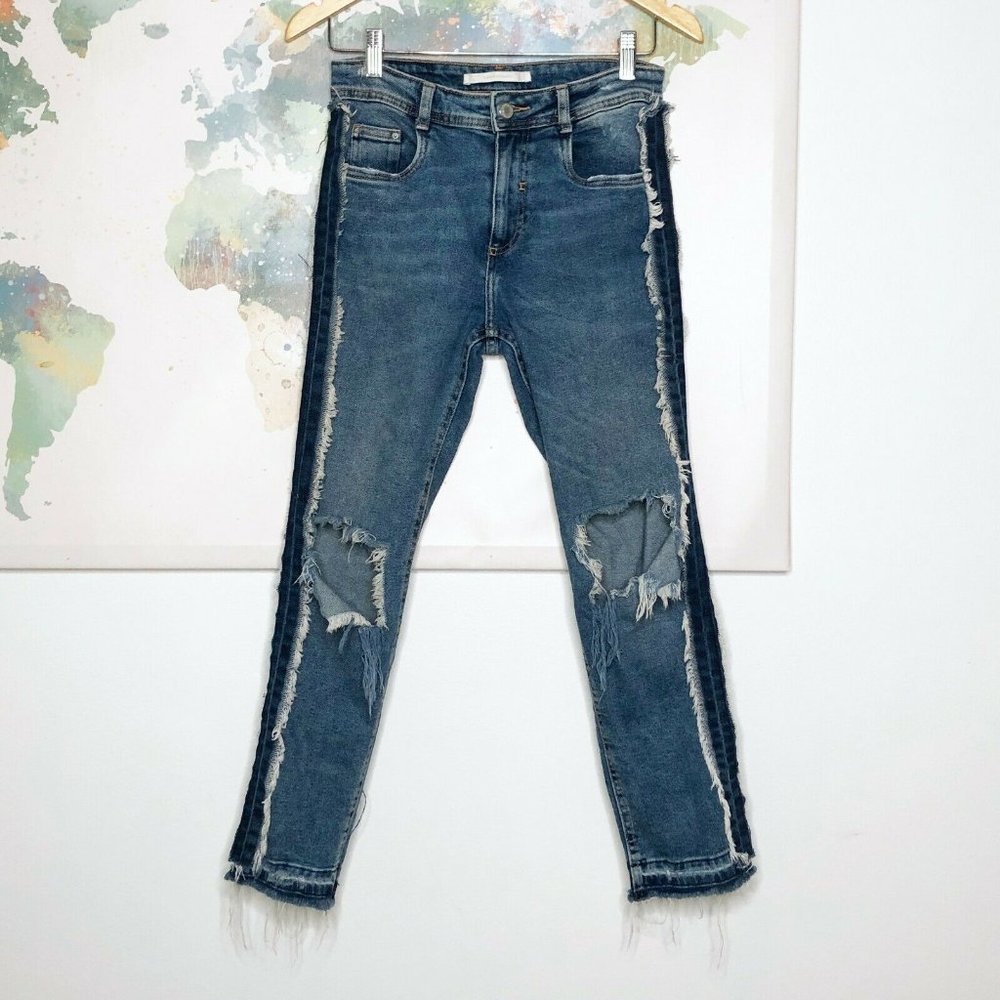 Zara Trafaluc Size 2 Jeans Cropped Distressed Fringe Stripe Two‎ Tone Denim